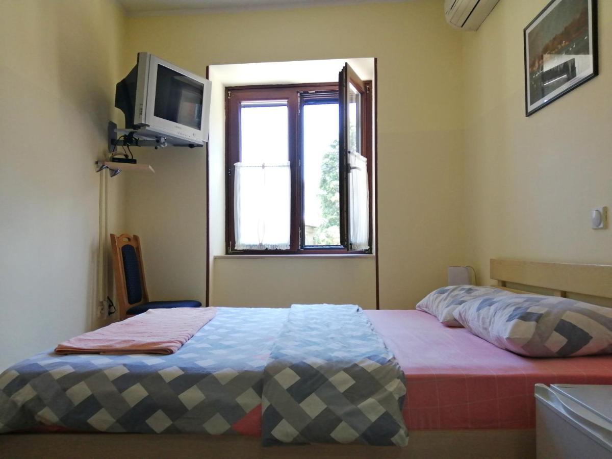 Hotel Pelikan Virpazar Zewnętrze zdjęcie